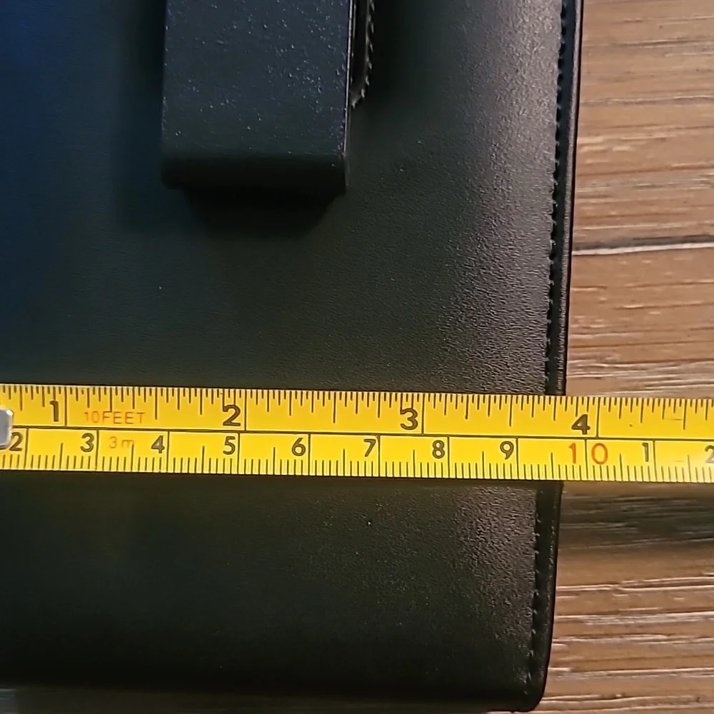 Cell phone clip case